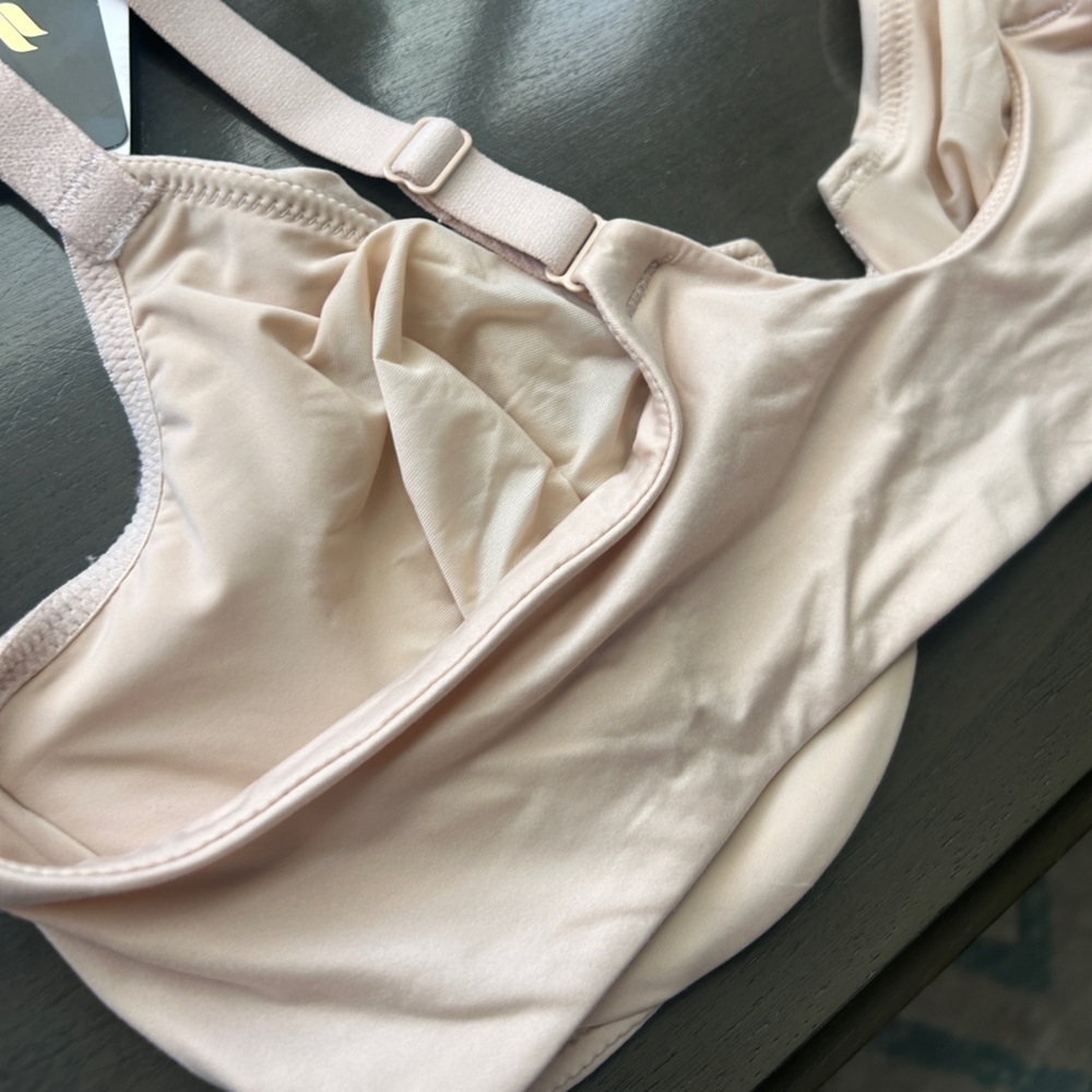Wacoal Women's Bra 40C - Picture 6 of 8